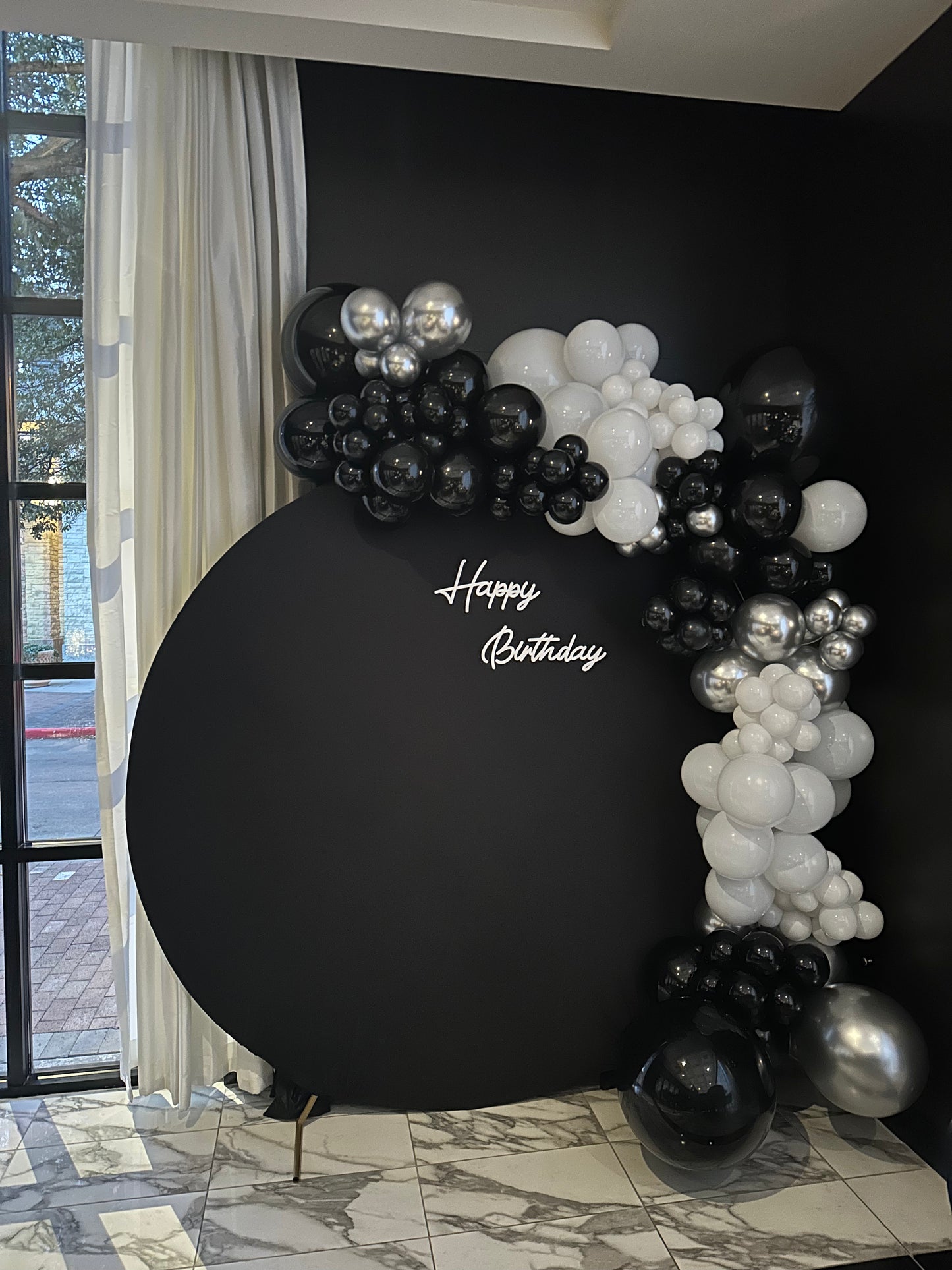 Round Arch w/ Balloons